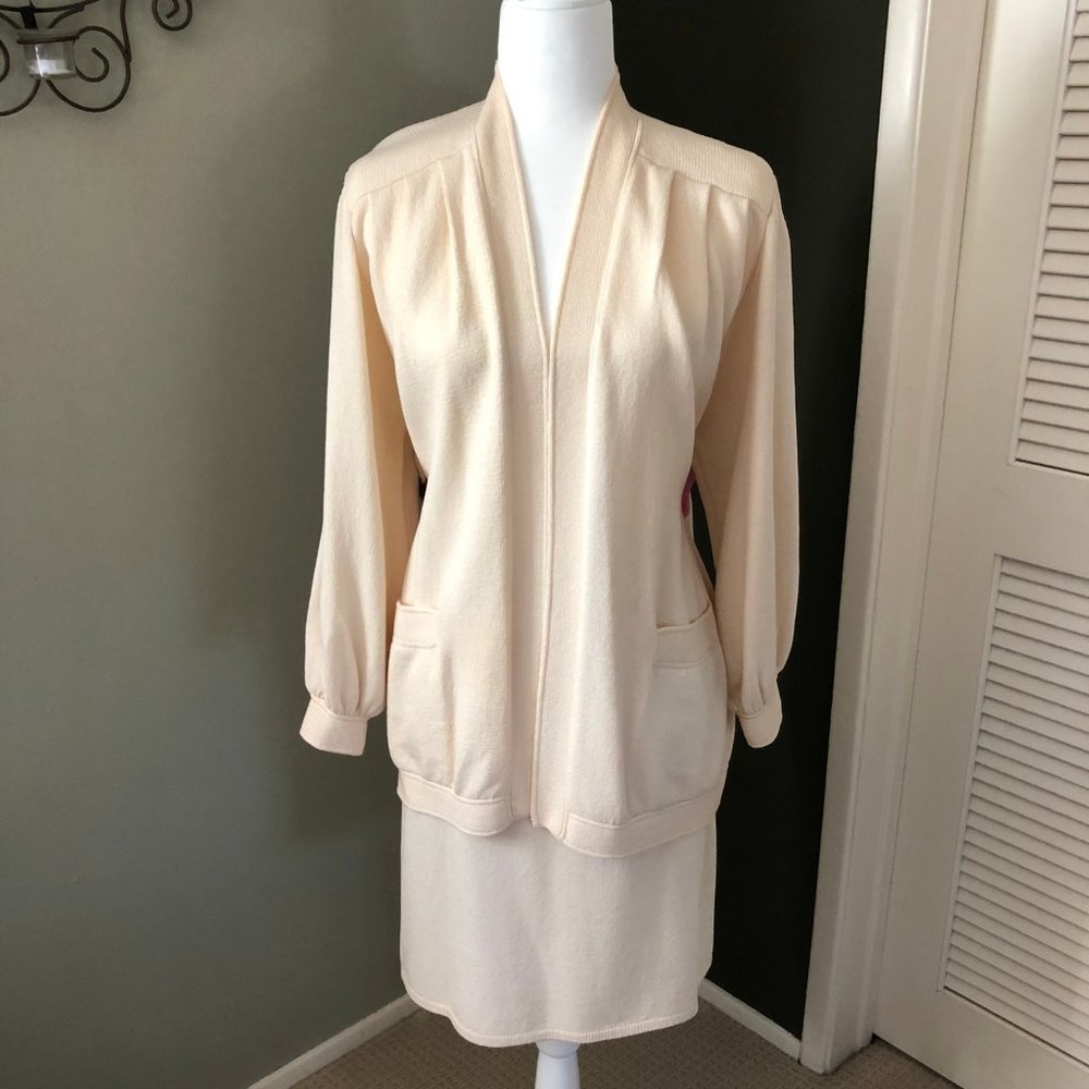St. John Cream 2-piece Sweater Suit